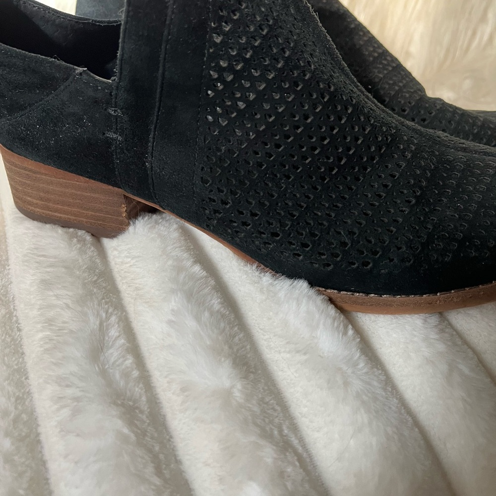 Vince Camuto Black Ankle Boots with Stylish Design